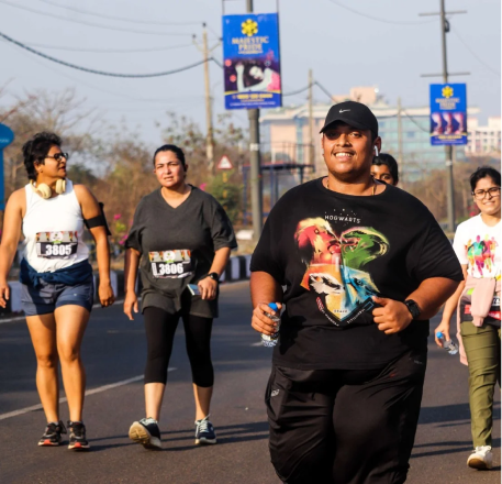 Runners on the Goa Marathon scenic route